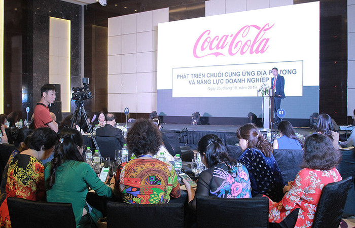 Toàn cảnh diễn đàn