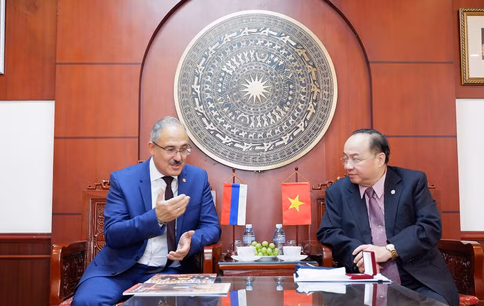 Hai bên nhận định, có rất nhiều cơ hội hợp tác giữa doanh nghiệp Mátxcơva và doanh nghiệp Hà Nội