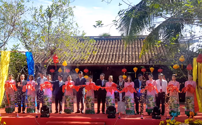 Festival Văn hóa tơ lụa, thổ cẩm Việt Nam và thế giới