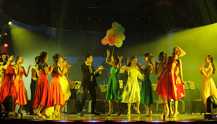 Tiết mục flashmob dance mô tả cuộc sống đầy nhộn nhịp trong tương lai của các cư dân tại The Manor Central Park