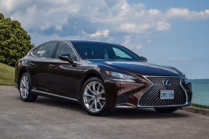 Lexus LS500h 2019 có giá gần 9 tỷ đồng tại Việt Nam
