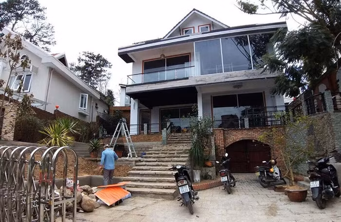 Căn biệt thự có địa chỉ tại đường Pasteur, phường 4, TP Đà Lạt là ‘mồi” để nhử nhiều nạn nhân "vào tròng"