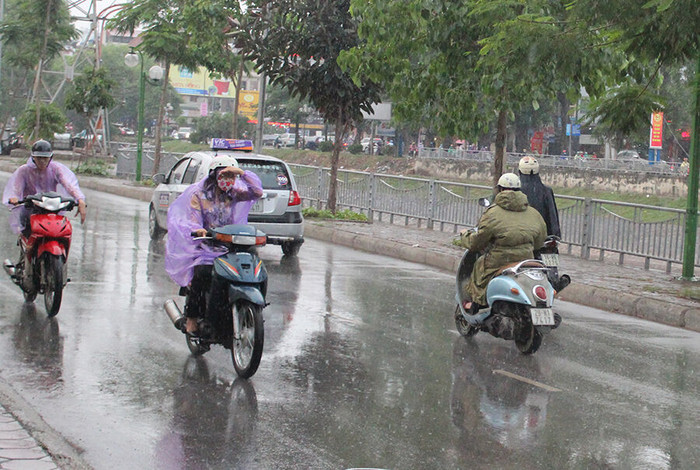 Sau đợt nắng nóng, miền Bắc sẽ đón gió mùa gây mưa dông diện rộng