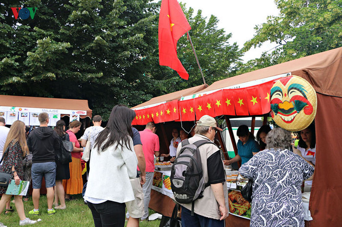 Năm thứ tư liên tiếp Việt Nam tham gia Festival Văn hóa - Ẩm thực quốc tế tại Séc