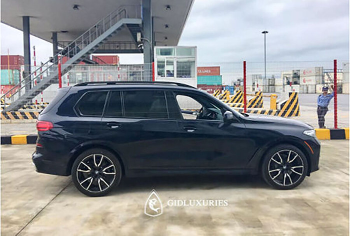 Siêu xe BMW X7 đầu tiên về Việt Nam, có giá 7 tỷ đồng