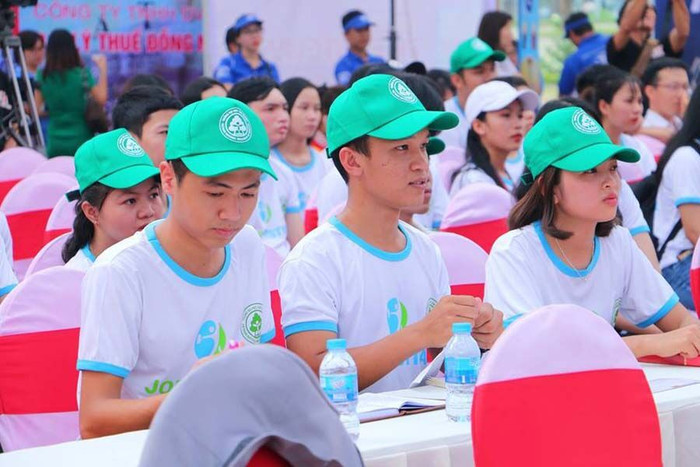 Hơn 10.000 ứng viên tham dự lễ hội việc làm Job Festival