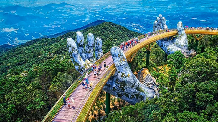 Cầu Vàng Đà Nẵng trên đỉnh Bà Nà Hill