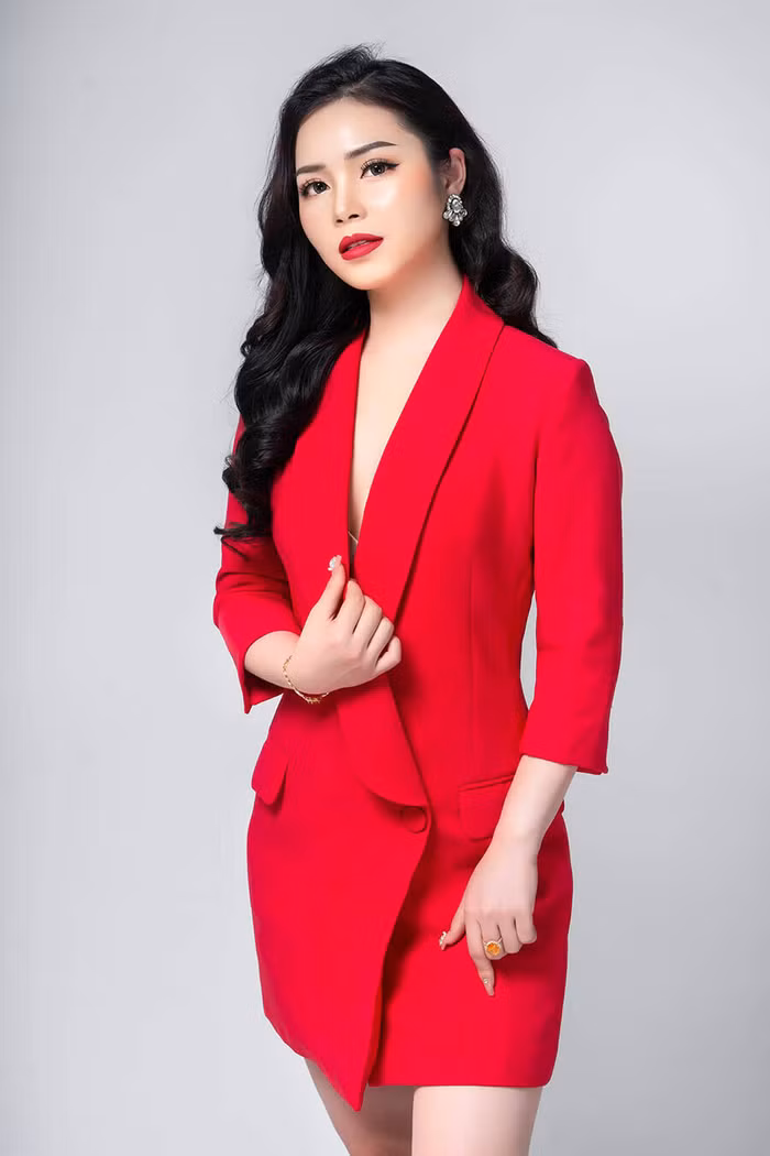 CEO Nguyễn Thị Thu Ngà: Mỗi khi chán nản hay mệt mỏi, hình ảnh mẹ bị bắt nạt trước kia lại hiển hiện trước mắt đã giúp tôi thêm động lực, lấy lại năng lượng tiếp tục công việc