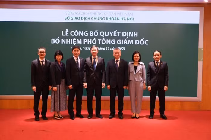 Sở Giao dịch Chứng khoán Hà Nội có 3 Phó Tổng giám đốc mới