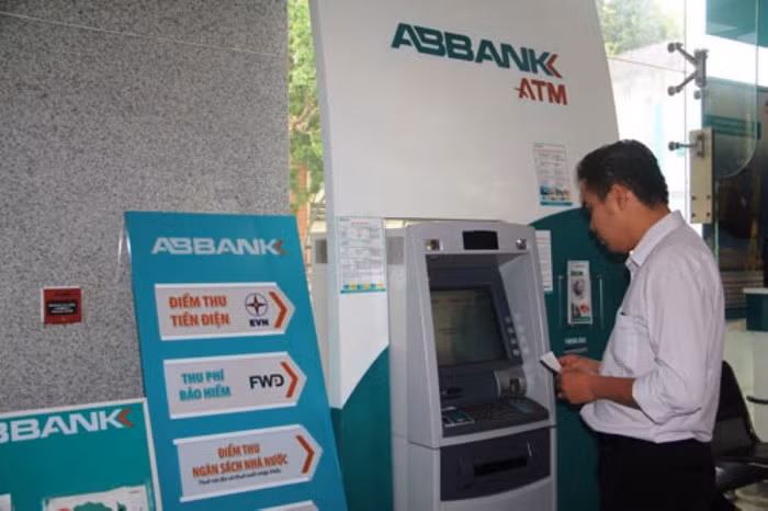 Gần 100% khách hàng tại TP.HCM trả tiền điện bằng thanh toán điện tử