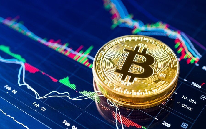 Giá Bitcoin ngày 14/7: Bất ngờ vượt ngưỡng 20.000 USD, nhiều tiền ảo khác được "ăn theo"