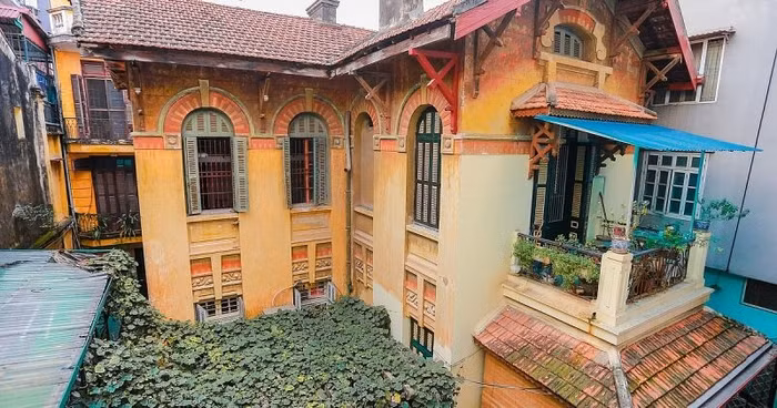 Hà Nội lại dừng bán 600 biệt thự cũ