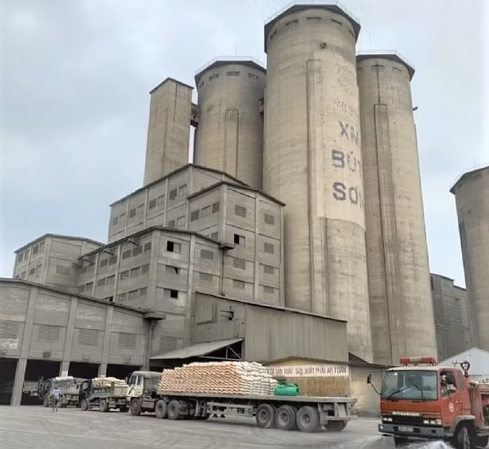 Nhà máy VICEM Bút Sơn