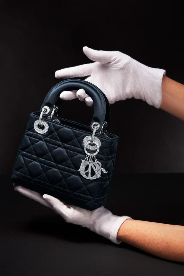Dior mang phiên bản Lady Dior của Công nương Diana trở lại ảnh 2 Lady Dior