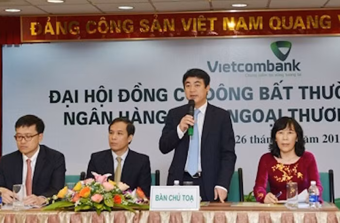 Soi lương bạc tỷ của lãnh đạo Vietcombank