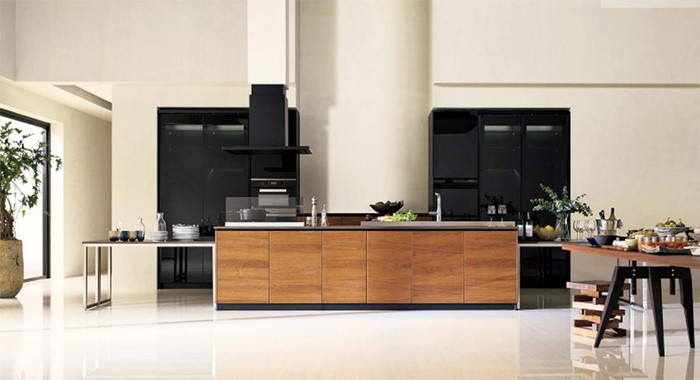 Ưu thế khác biệt của các dòng tủ bếp CleanUp là phổ màu của gỗ, kính và thép Tủ bếp CleanUp Nhật Bản trình làng tại Hà Nội