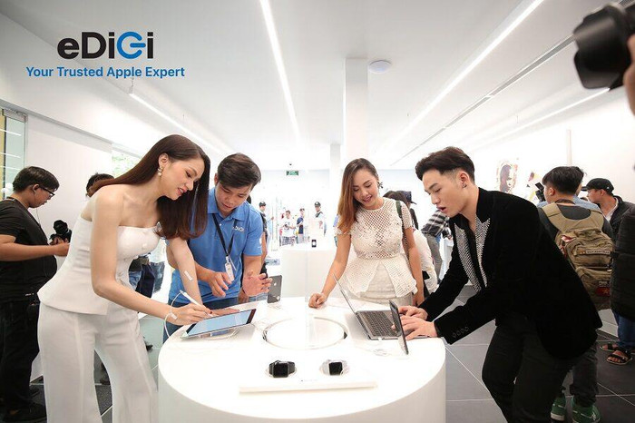 Có gì bên trong cửa hàng chuẩn Apple của eDiGi?