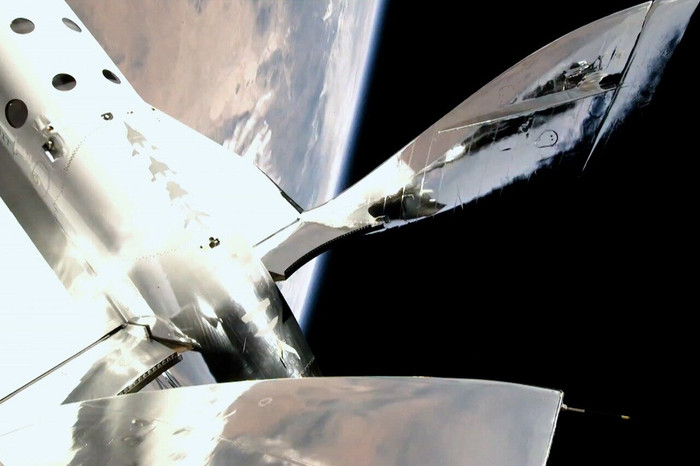 Virgin Galactic mở bán vé bay lên vũ trụ cho công chúng