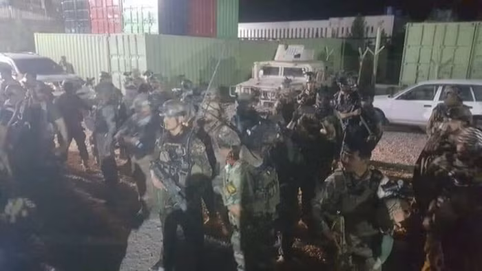 Quân đội Afghanistan chuẩn bị phản công Taliban ở thành phố Lashar Gah.