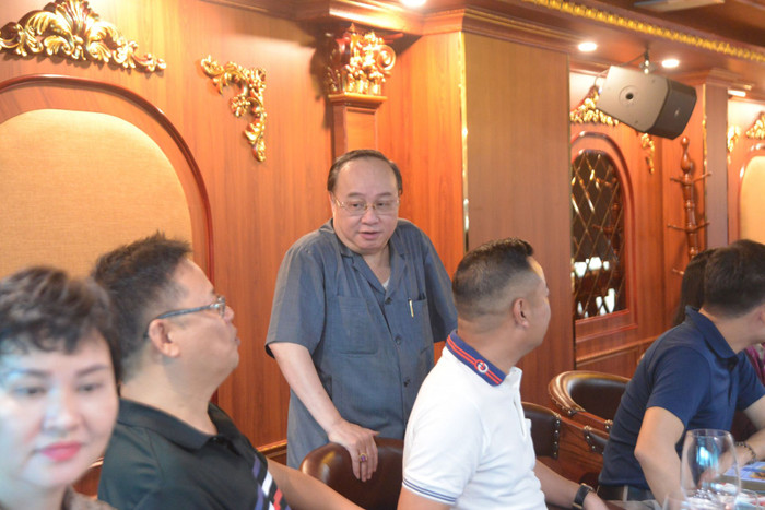 Bữa sáng doanh nhân