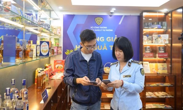 Tổ chức phòng Trưng bày nhận diện hàng thật - hàng giả