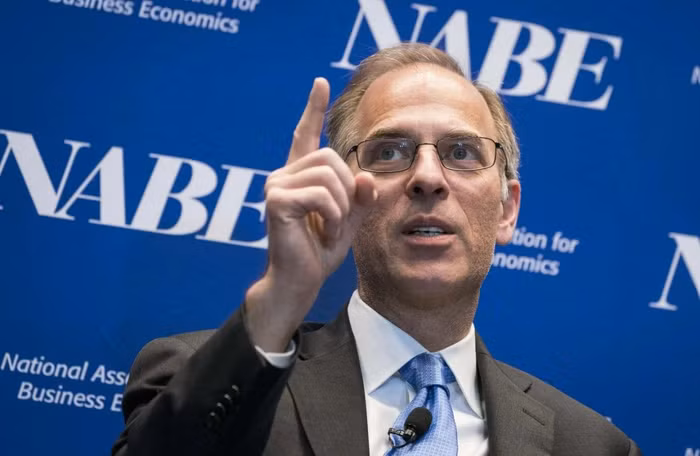 Chuyên gia kinh tế trưởng của Moody's Analytics cho rằng việc Fed tăng lãi suất là "đáng thất vọng" và "không cần thiết"