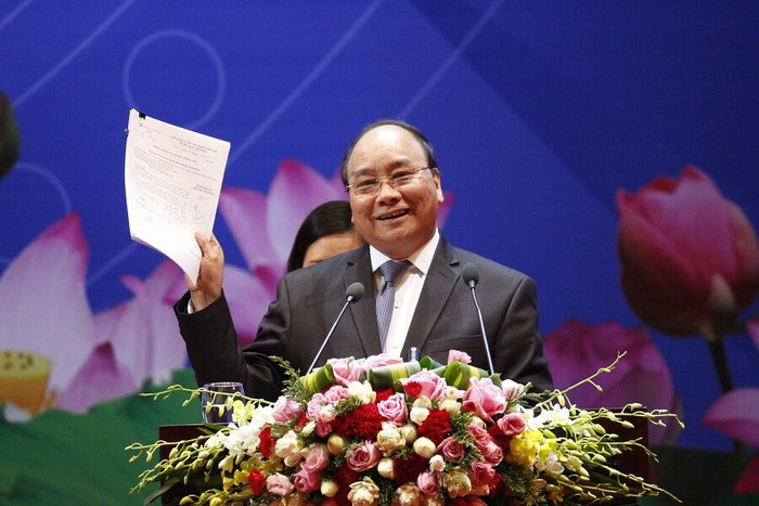 "Tiếng vỗ tay của doanh nghiệp và áp lực của công chức" ảnh 1 "Tiếng vỗ tay của doanh nghiệp và áp lực của công chức" ảnh 1