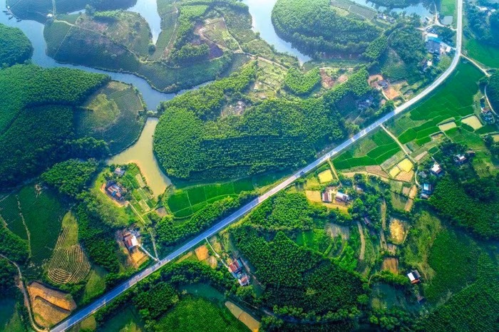 Phong cảnh hữu tình với đa dạng địa hình núi – biển – rừng của Nghệ An thu hút du lịch và đầu tư