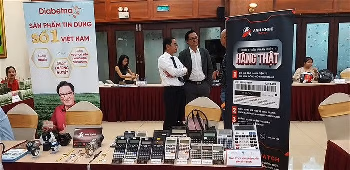 hàng giả