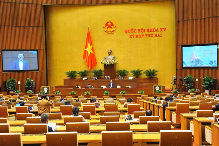 Quốc hội thảo luận về kế hoạch phát triển kinh tế xã hội, chống dịch