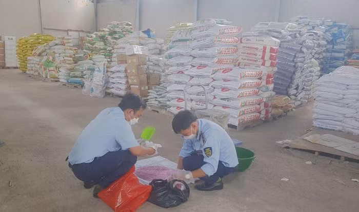 Phân bón giả được phát hiện tại Tiền Giang