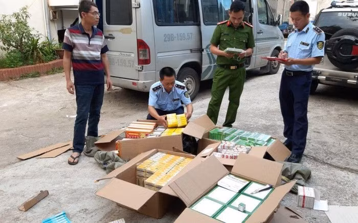 Lực lượng chức năng tỉnh Lạng Sơn bắt giữ số lượng lớn thuốc tây chưa được phép lưu hành tại Việt Nam
