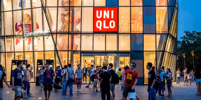 Uniqlo đang phải "vật lộn" trên chính sân nhà Nhật Bản