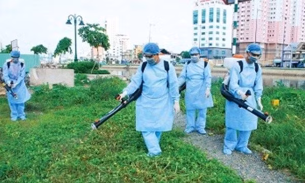Tăng cường triển khai các biện pháp phòng chống dịch sốt xuất huyết tại Hà Nội