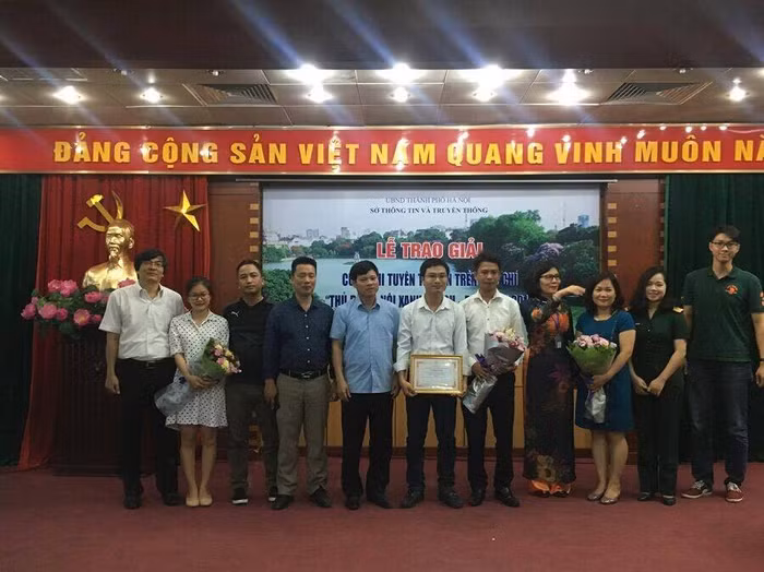 Trao giải tuyên truyền “Thủ đô Hà Nội xanh - sạch - đẹp” năm 2016