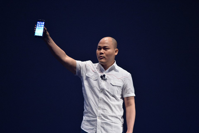 Bphone 2 có thiết kế phẳng ở mức tối giản