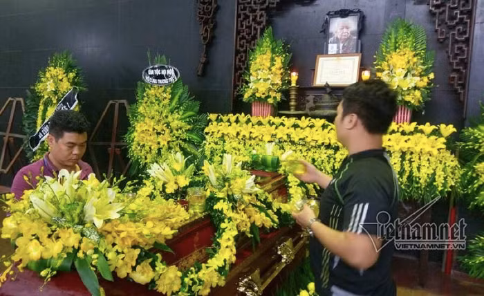 Trực tiếp: Lãnh đạo Chính phủ viếng cụ Hoàng Thị Minh Hồ ảnh 5