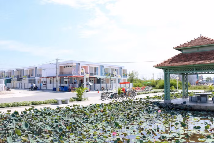 Cận cảnh không gian nội khu “đẹp long lanh” tại dự án Cát Tường Phú Sinh ảnh 3