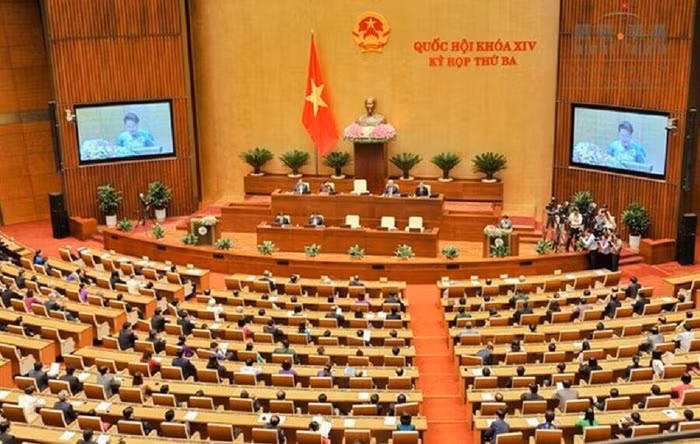 Thông qua 12 Luật, 12 Nghị quyết tại Kỳ họp thứ 3 Quốc hội khóa XIV