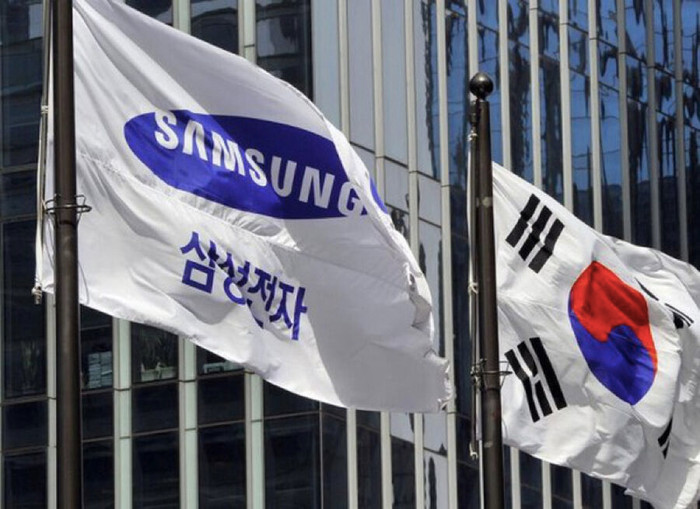 Samsung trấn an nhân viên sau án tù của Lee Jae Yong