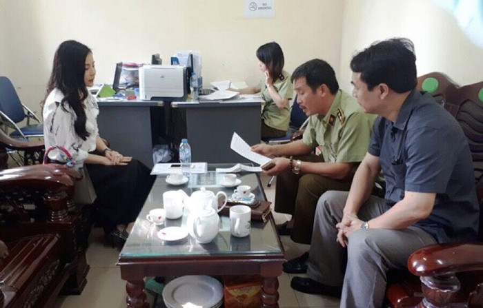Người đẹp Việt đi thi HH Quý bà dính bê bối lô mỹ phẩm 11 tỷ