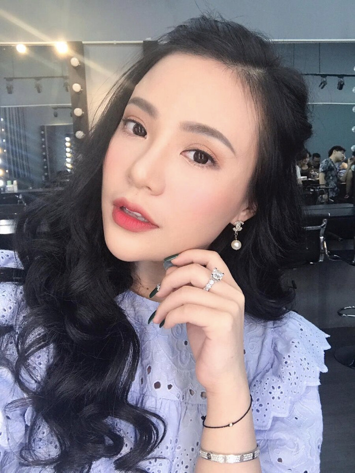 Người đẹp Việt đi thi HH Quý bà dính bê bối lô mỹ phẩm 11 tỷ ảnh 4 Người đẹp Việt đi thi HH Quý bà dính bê bối lô mỹ phẩm 11 tỷ ảnh 4