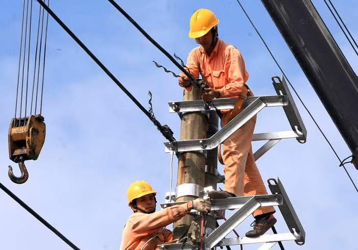 Phó Thủ tướng Vương Đình Huệ: Tăng giá điện cần điều chỉnh mức thấp nhất