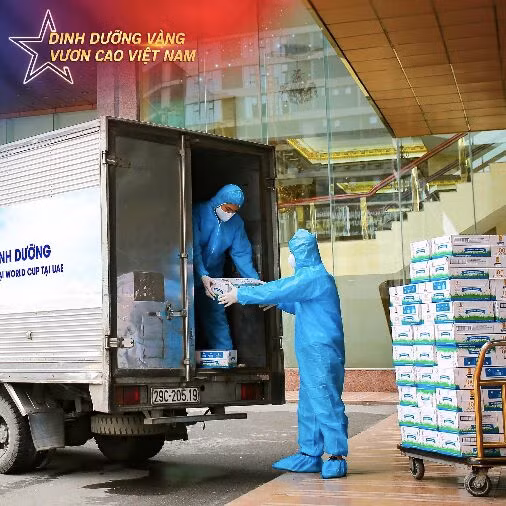 Vinamilk tự hào mang đến nguồn dinh dưỡng vàng đồng hành cùng đội tuyển quốc gia du đấu vòng loại World Cup tại UAE