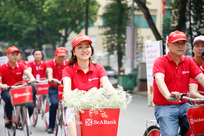 SeABank “roadshow” hưởng ứng không dùng tiền mặt và miễn phí chuyển tiền ảnh 1
