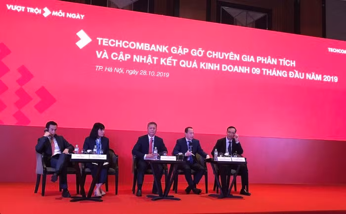 Vì sao Techcombank lãi đột biến hơn 8.900 tỷ đồng trong 9 tháng?