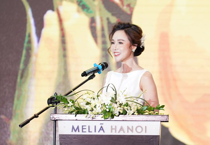 Ra mắt trang thương mại điện tử tương tác với mạng xã hội Azooo ảnh 1