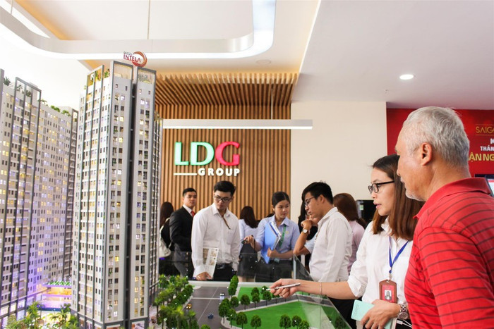 Nhờ hệ thống hạ tầng hoàn thiện, nhiều dự án nhà ở tọa lạc tại Khu Nam Sài Gòn được khách hàng quan tâm.