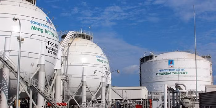 PV Gas "giấu" thông tin giao dịch với người liên quan