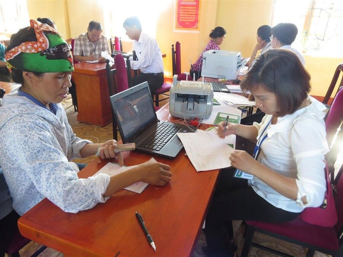 Tạo điều kiện, khuyến khích các tổ chức tài chính vi mô phát triển